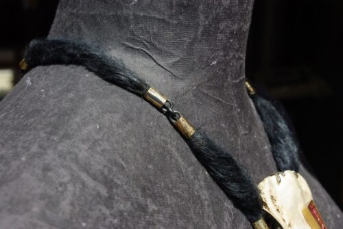 Knochen Collier