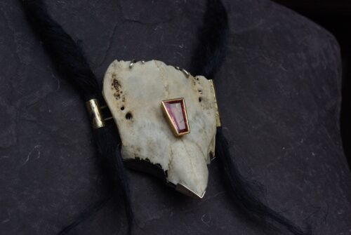 Knochen Collier